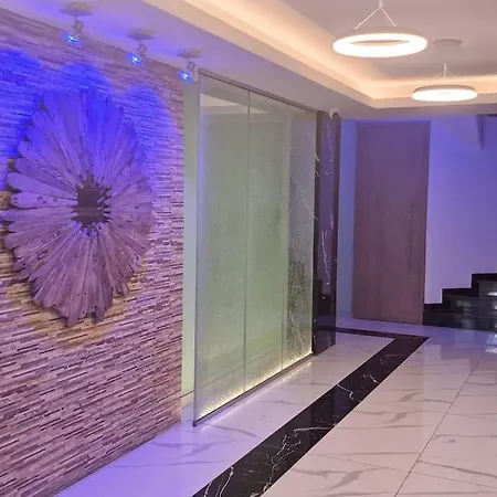 Apartment Tourist Hot Spot Location Limassol