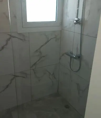 Tourist Hot Spot Location Apartment