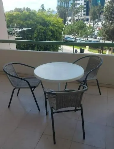 Tourist Hot Spot Location Apartamento